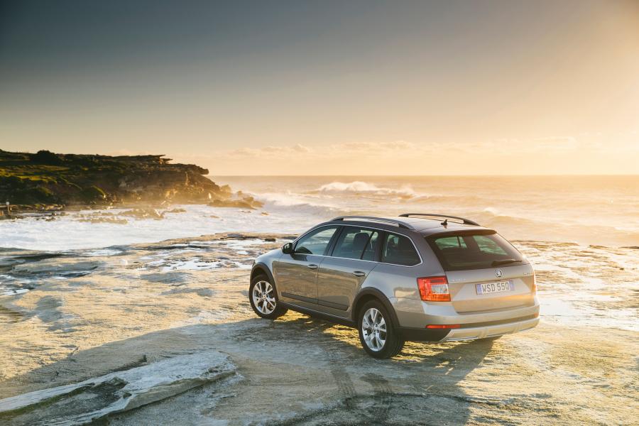  Skoda Octavia Scout 2015 года  (AU) (фото 13 из 30)